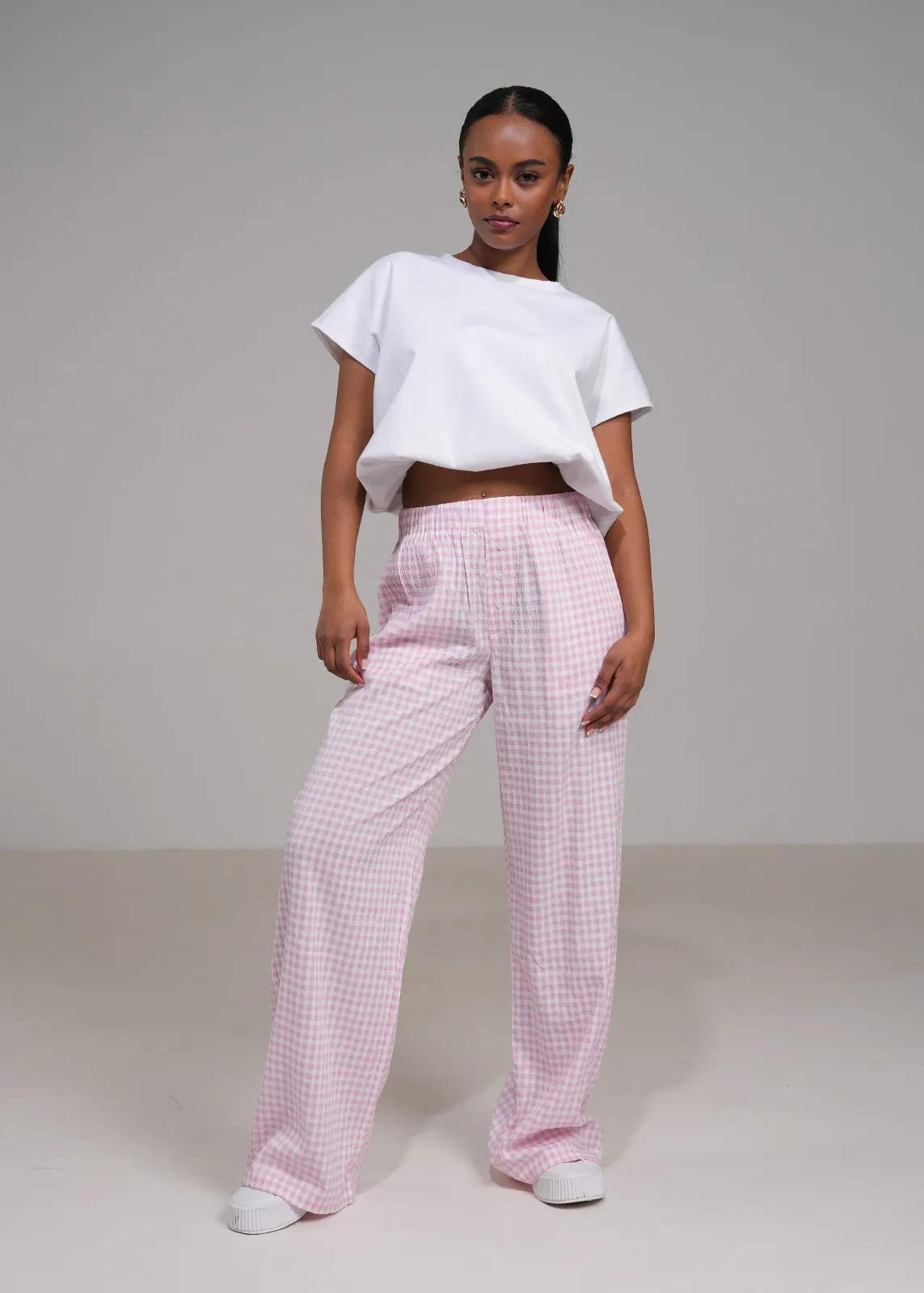 Trompetenschnitt-Top, weiße T-Shirt, pink Check Pant, Locks Petal, lässige Hose