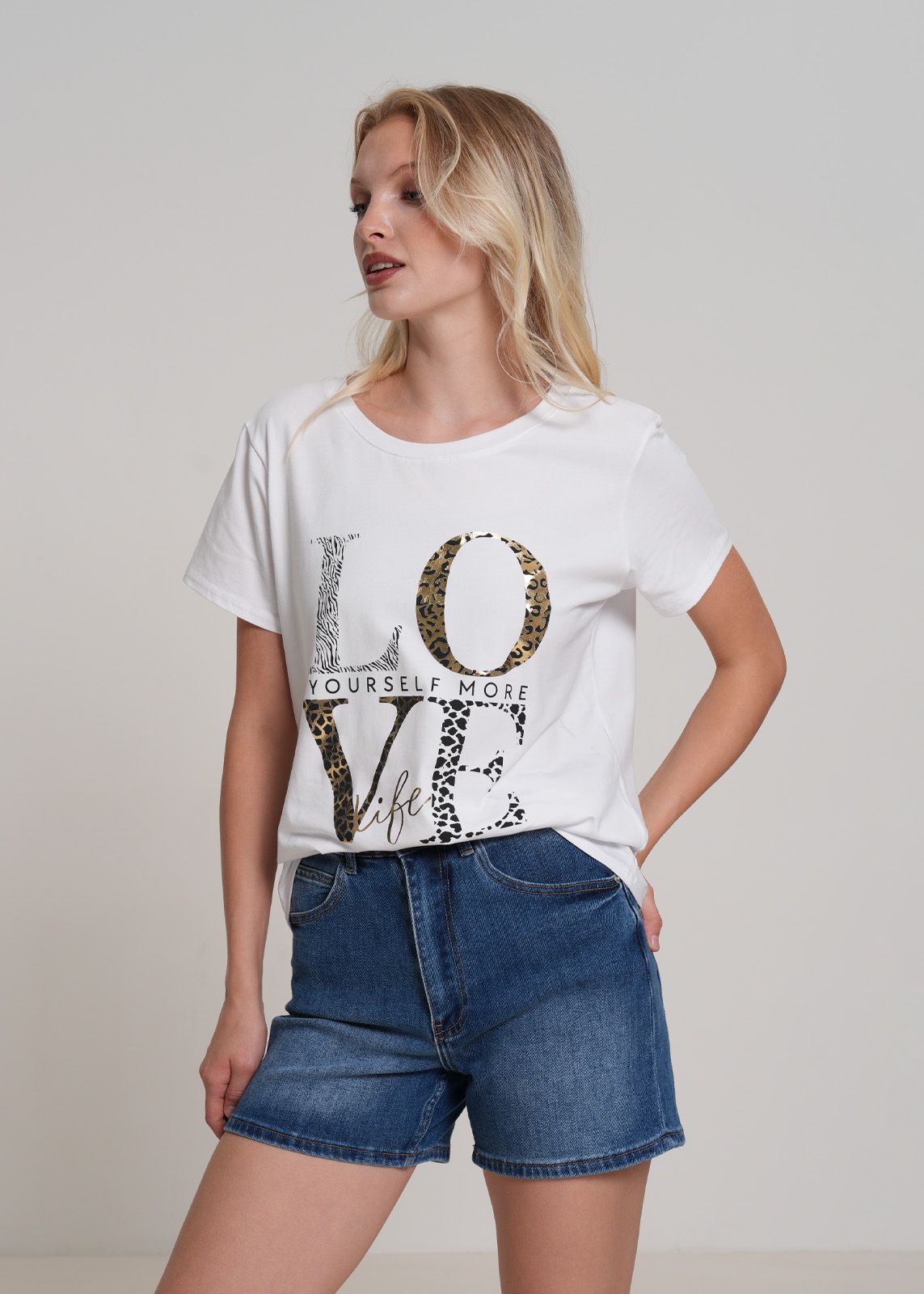 Bekleidung, T-shirt, Kurze Hosen, Person